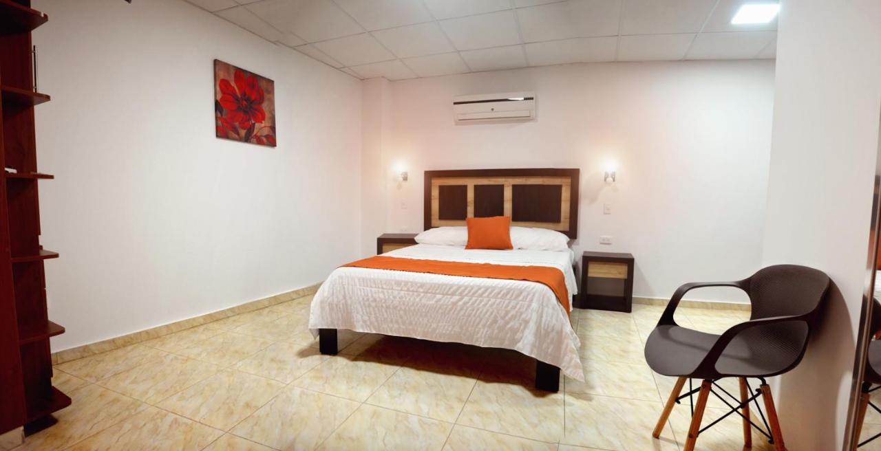 Aparthotel Torre Alba Santo Domingo de los Colorados Esterno foto
